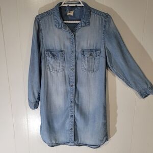 &denim  Distressed Soft Denim Shirt Dress With Pockets And Metal Buttons.